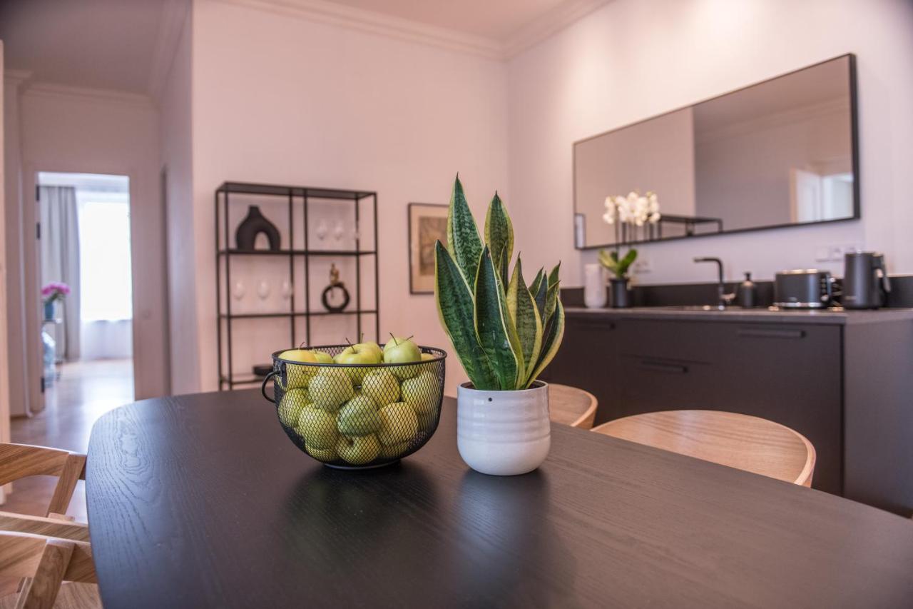 New Design Apt - Central Location Wenceslas Square Praha Bagian luar foto