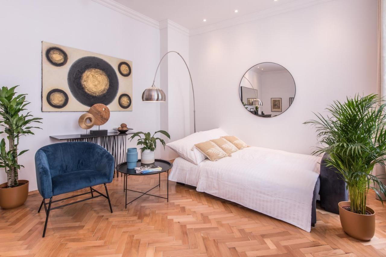 New Design Apt - Central Location Wenceslas Square Praha Bagian luar foto