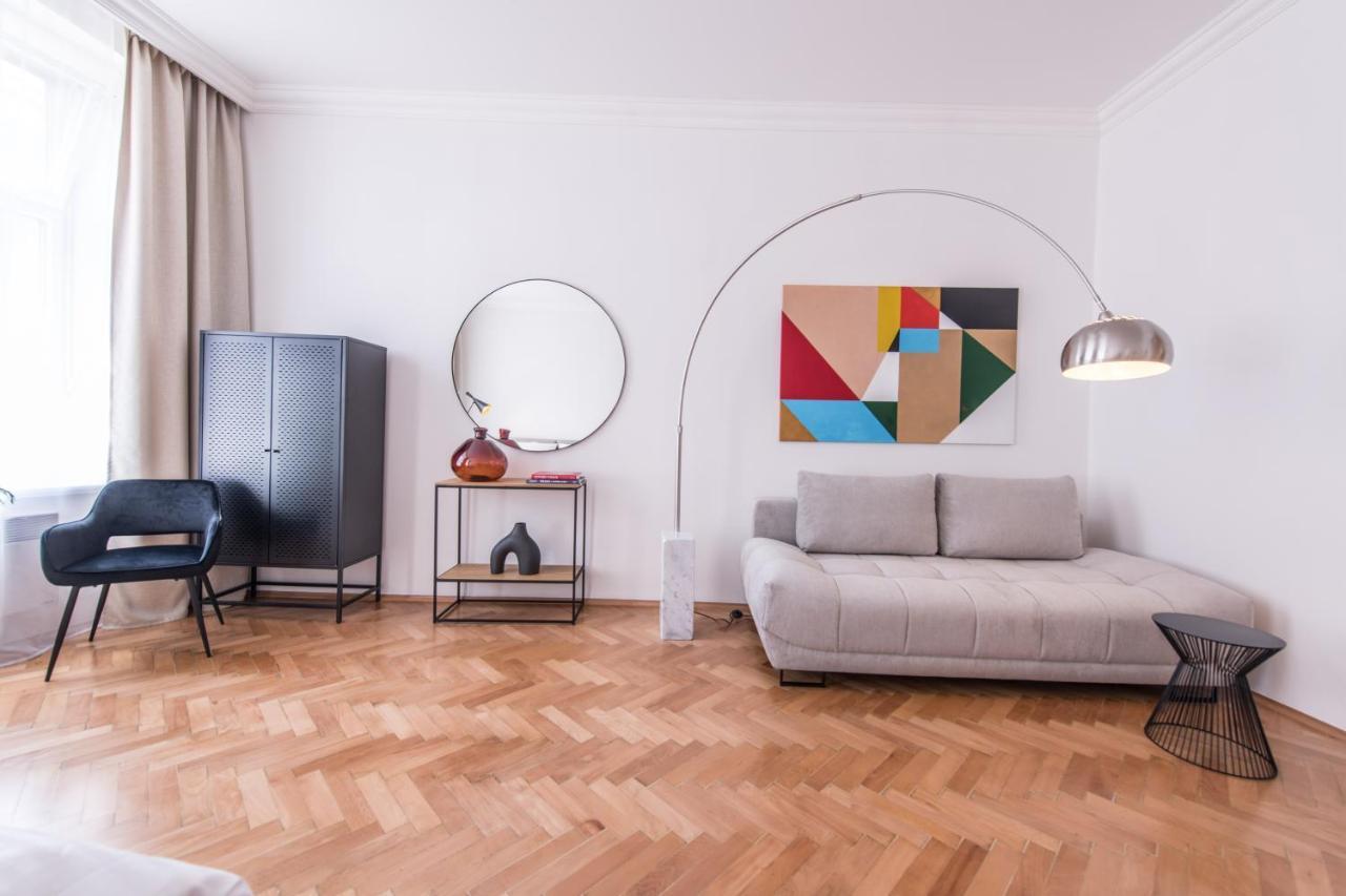 New Design Apt - Central Location Wenceslas Square Praha Bagian luar foto