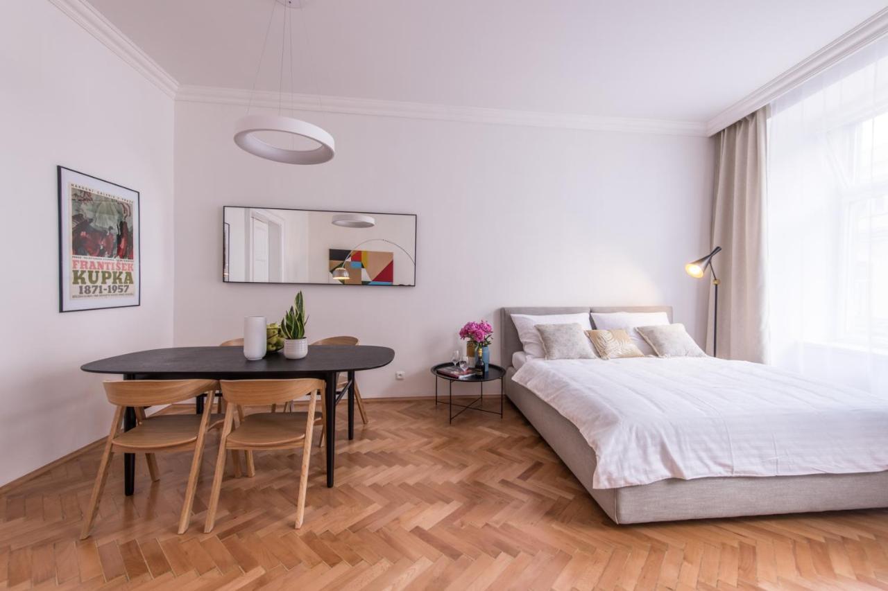 New Design Apt - Central Location Wenceslas Square Praha Bagian luar foto