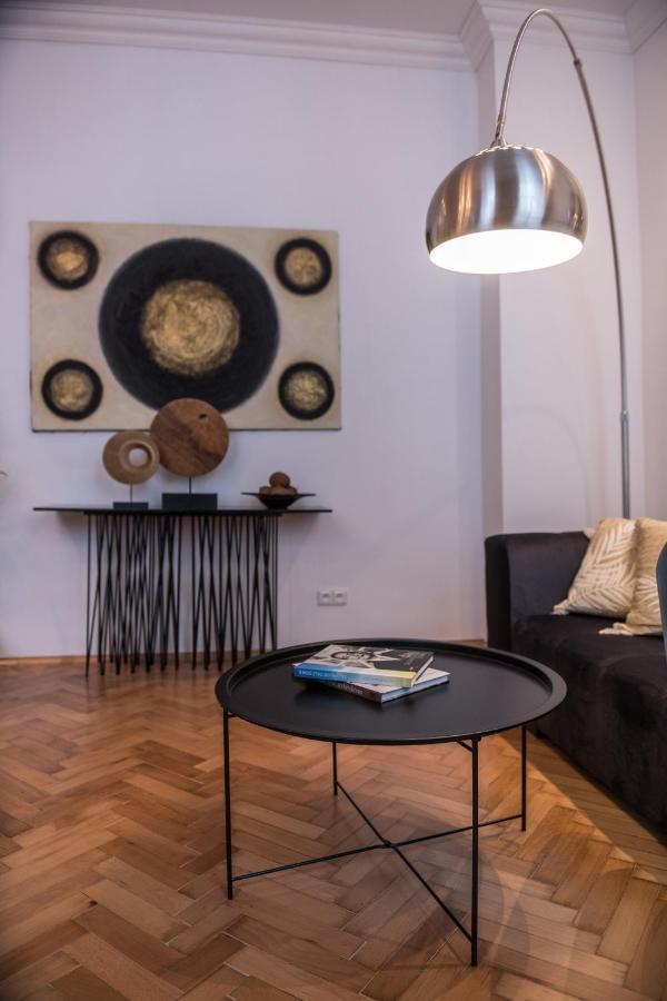 New Design Apt - Central Location Wenceslas Square Praha Bagian luar foto