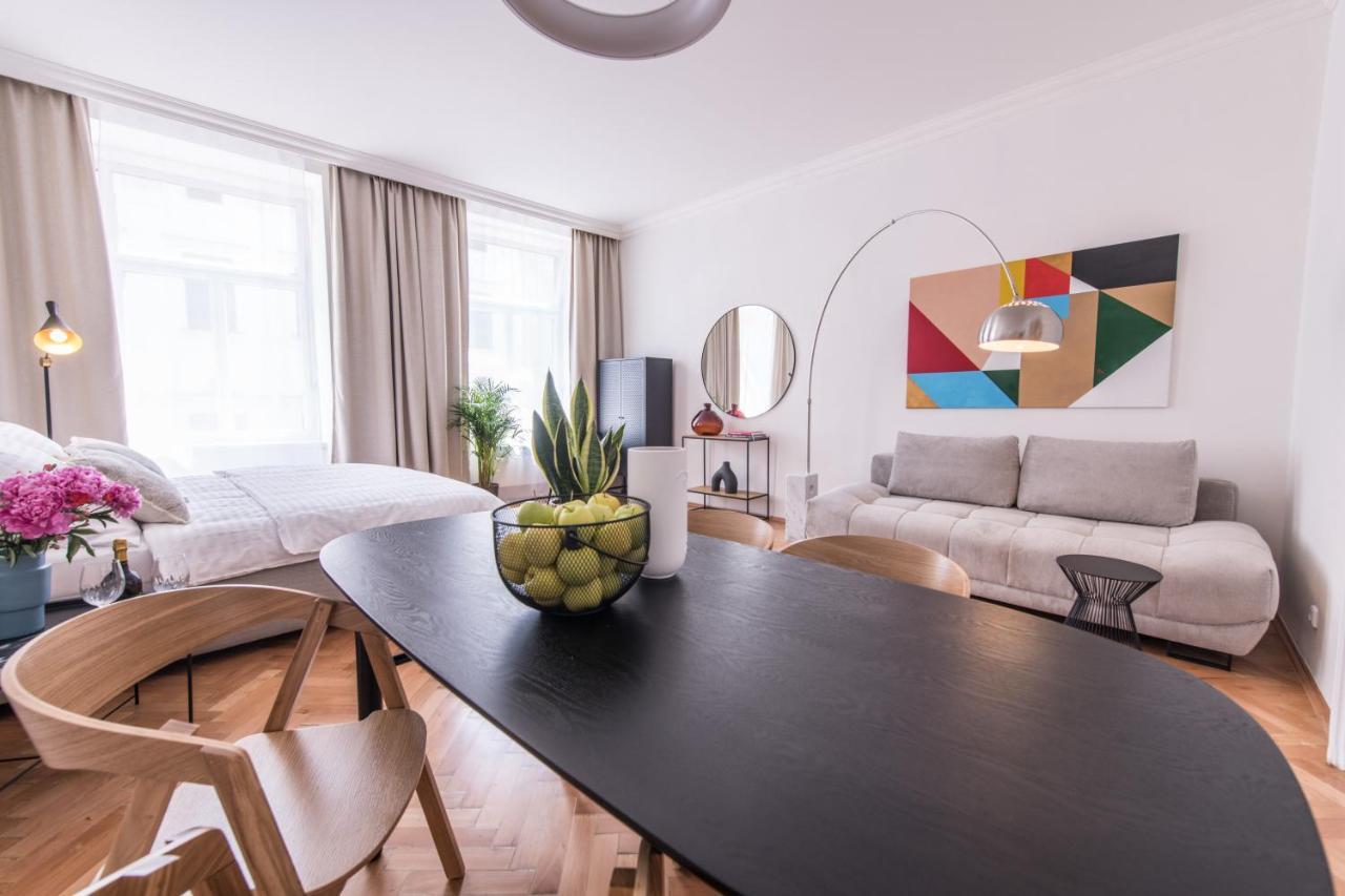 New Design Apt - Central Location Wenceslas Square Praha Bagian luar foto