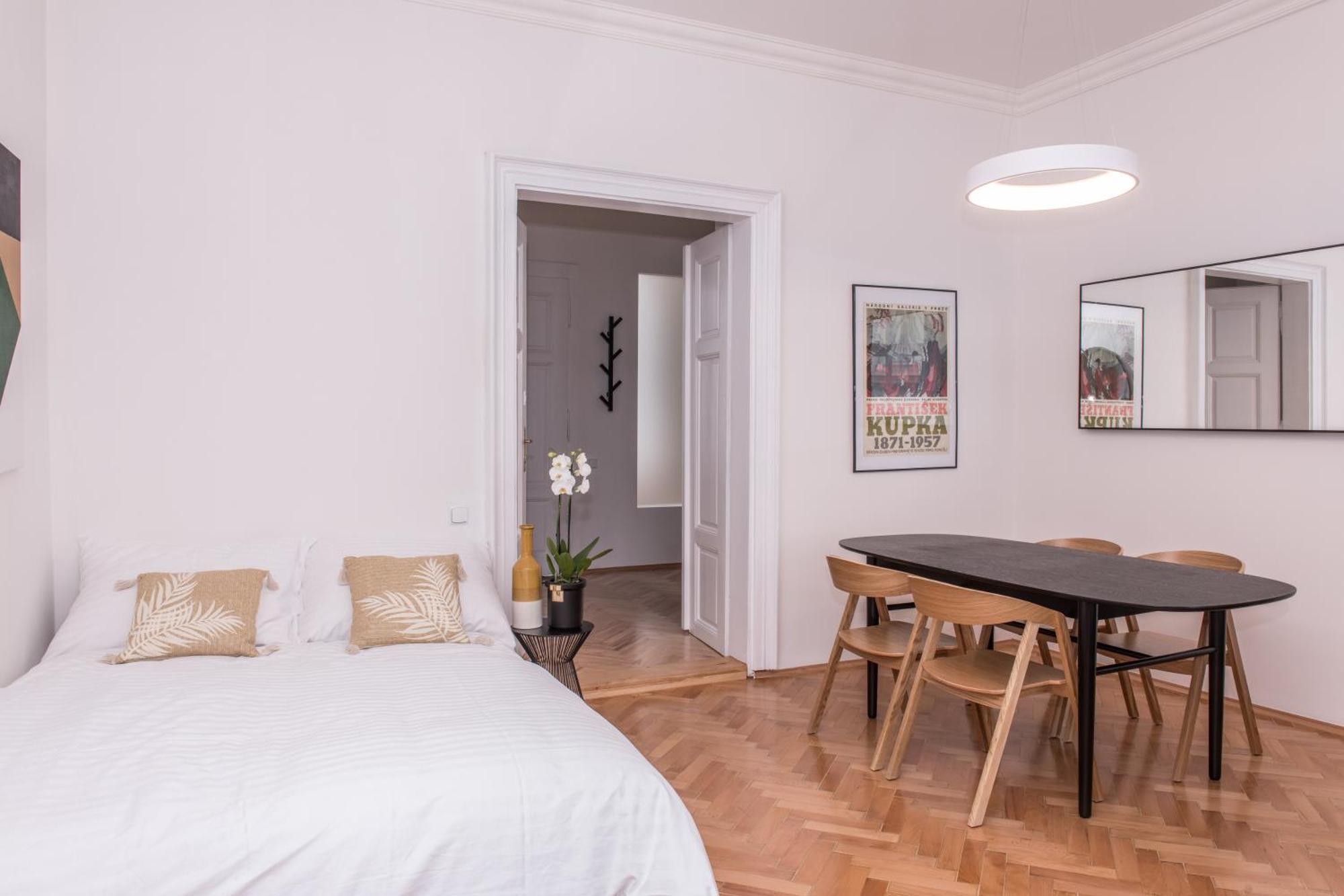 New Design Apt - Central Location Wenceslas Square Praha Bagian luar foto